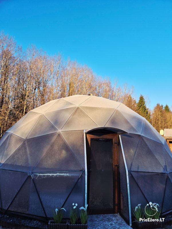 Viensēta un brīvdienu mājas Kreingas rajonā