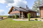 Moderns, jauns Homestead Prienai reģions Kalnų pieva