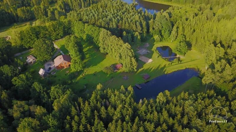 Lauku sēta Kelmes rajonā pie ezera Sodyba Dūksta