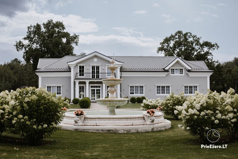 Villa Barbora - plaša villa svinībām līdz 80-130 personām
