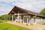 Aveņu villa - jaunuzcelta māja dabā, netālu no meža