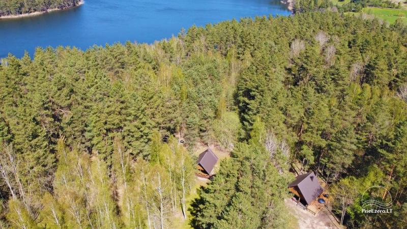 Lauku sēta ar privātu ezera krastu
