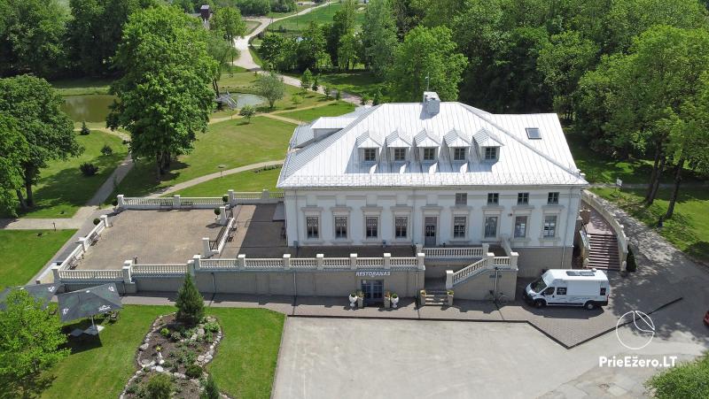 Krikštėnai muiža ar banketu zāli kāzām, svinībām
