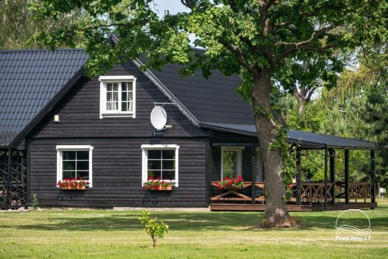 Sēta Panevēžas rajonā Villa Loreta - Guļbaļķu māja atpūtai un dzīrēm