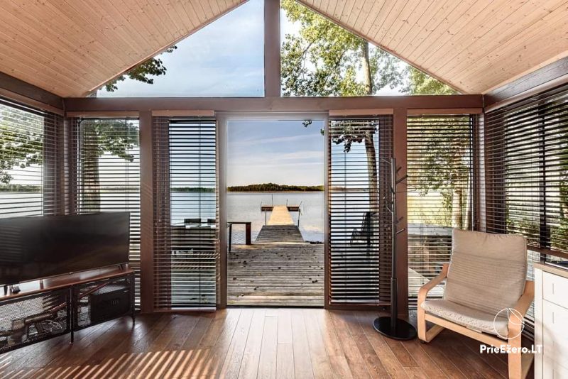 Molėtai Resort - villa pie ezera ar burbuļvannu
