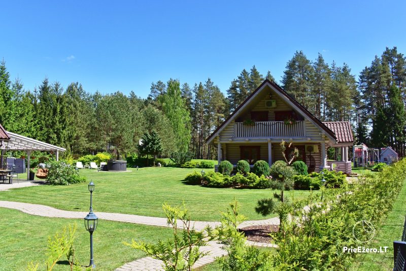 Lauku māja Beautiful Villa Family / Couples - atpūta ģimenēm, pāriem ezera krastā