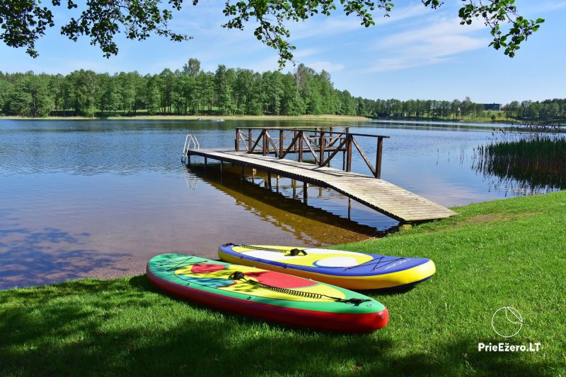 Izīrē viensētu un pirti Margis ezera krastā