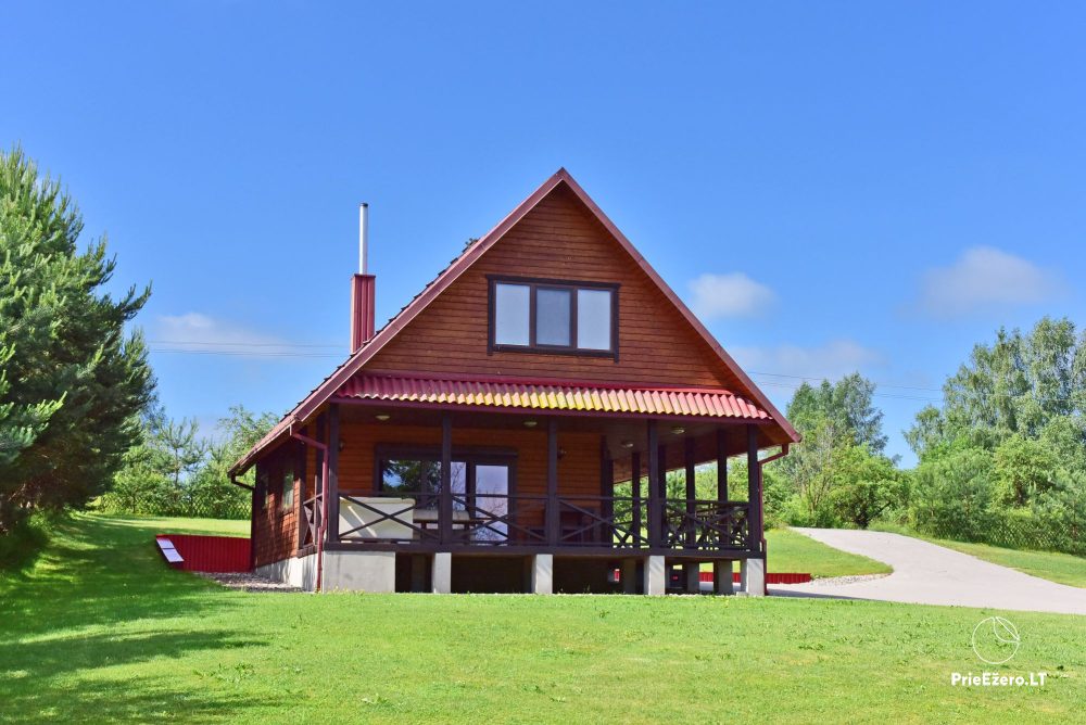 Sēta ezera krastā ar pirti un vannu Māja piekrastē - 1