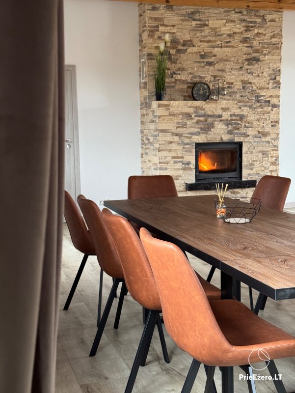 Amberwood house - izīrē lauku sētu ezera krastā