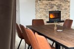 Amberwood house - izīrē lauku sētu ezera krastā