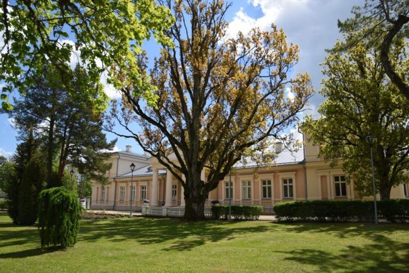 Renavas muiža