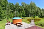 Māja ar pirti, karsto kubliņu un lielu lapeni - 2