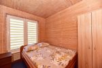 Māja 8 cilvēkiem, 3 guļamistabas. Cena par mājiņu dienā ir 110–150 €. - 5