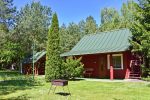 Māja 5 cilvēkiem, 2 guļamistabas. Cena dienā: 70–90 €. - 1